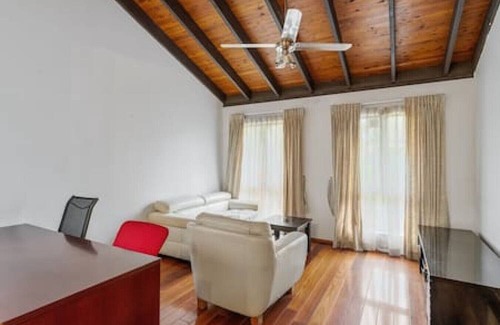 Sunnybank House | Charming 4BR Retreat, Cozy House Away from Home