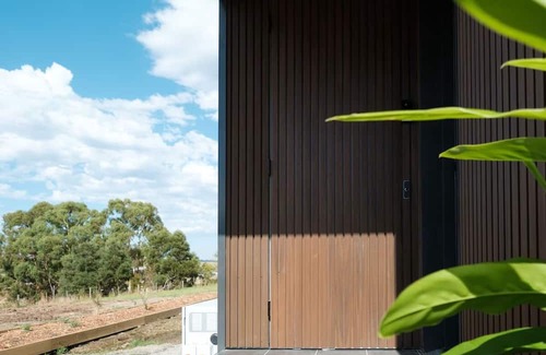 Coldstream House | Off-grid Smart Home located on a trailblazing regenerative farm