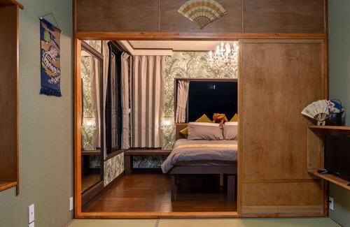 Atami House | Geisha House Atami. Groups up to 10. Comfort inspired by geisha tradition.