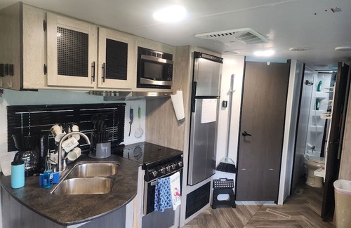 Burnet House | Cozy RV just outside of town