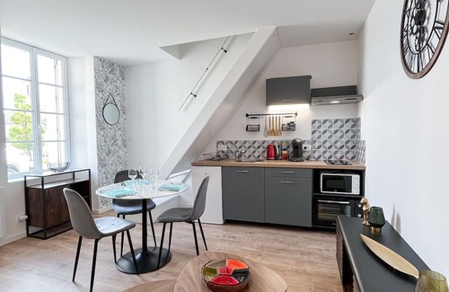 La Verrie Apartment | Ideal T2 Duplex Plein Centre - 8 min du Puy du Fou