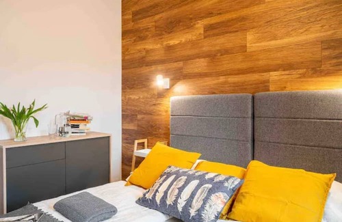 Stare Miasto Apartment | Old Square view. apt up to 8 p. Top Location