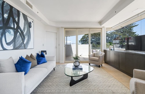 Vaucluse Apartment | South Head - Premier Penthouse with amazing views of Harbour Bridge, City Skyline and Sydney Harbour