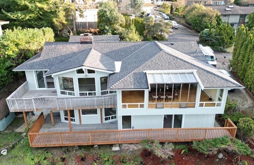 Federal Way House | Spacious 5-BR Retreat w/Stunning Puget Sound Views