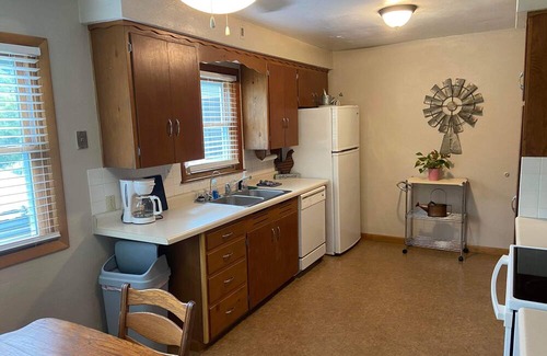 De Soto Condo | 3 Bedroom Duplex with Amazing views near the Mississippi River