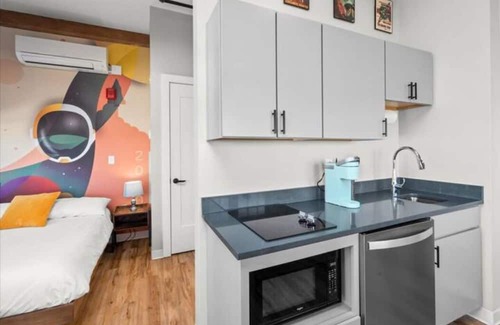 Manchester Apartment | Galactic Getaway