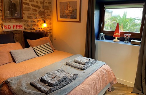 Ploemel Cottage | Cottage 'Gîte D'izel - Rdc' with Private Terrace, Private Garden and Wi-Fi