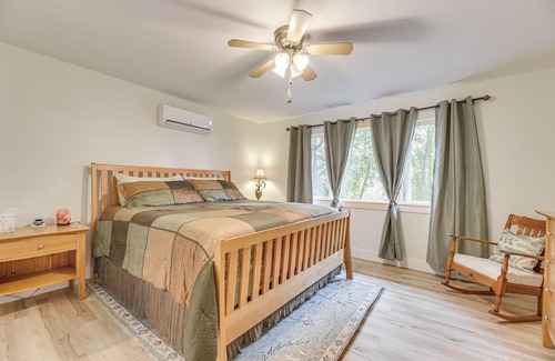 Agate House | Serene Shelton Home - Puget Sound Access!