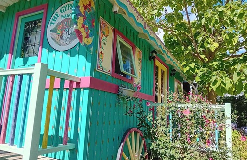 Balingup Cabin | Stay in a Peacefull'friendly quiet village of Balingup wa . explore many things
