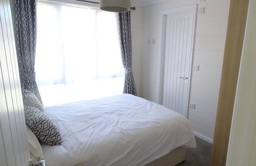 King's Lynn Apartment | Two Bedroom Lodge 8 in North Runcton
