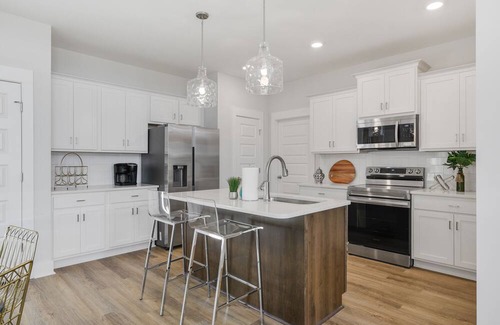 Gallatin House | New Luxury Home close to Nashville