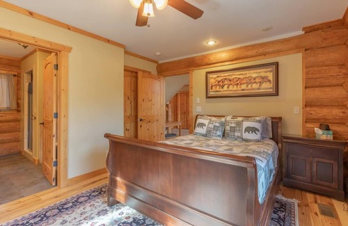 Last Chance Cabin | Island Park Paradise/Fish/Hike/40 min Yellowstone