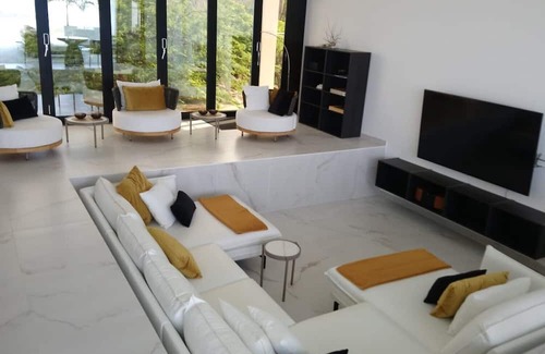 Sabadeco Villa | Villa Regatta, NEW! Exclusive luxurious villa with ocean views and infinity pool!