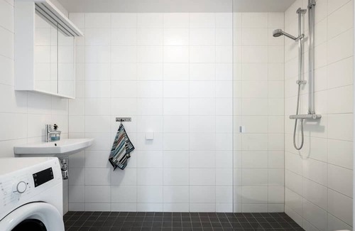 Solna Apartment | Mysigt Lägenheten Nära Stan