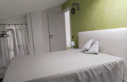 Porto Sant'Elpidio House | Holiday Home 'Porto Sant' Elpidio 1' with Sea View, Private Terrace and Air Conditioning