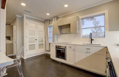 Osprey Village Apartment | 1 Bedroom 738411 by Houzlet