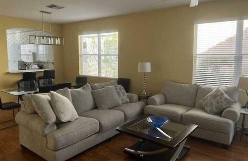 Victoria Island Apartment | 3 Bedroom 737977 by Houzlet