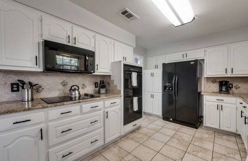 Trophy Club House | Bright & Spacious 4BR - Foosball Table!