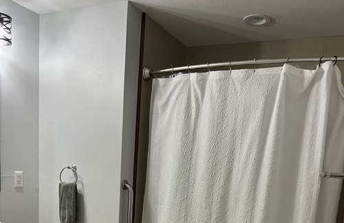 Roseland Apartment | Roseland’s Hidden hideaway apartment