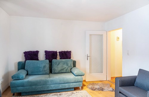 Kitzbuehel Apartment | Studio Apartment 'Tiny Kitzchalet' with Mountain View and Wi-Fi