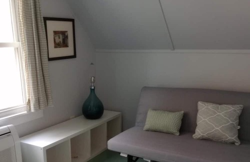 Honesdale House | Grove Cottage, a Cozy Cape Cod, 3/4 mi to Honesdale. Cat-friendly. BBQ. Parking.