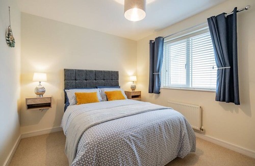 Crynant House | Pentre Nicklaus by MT Property