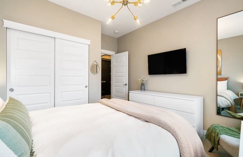 Tri-Cities House | Private Guest Suite w/ Private Entrance in Tri-Cities - THE STAY