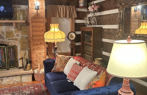 Hestand Cabin | Whippoorwill Hollow on Kettle Creek