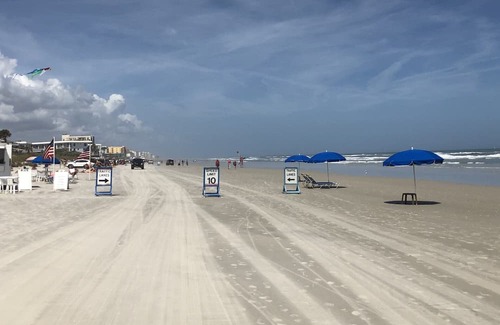New Smyrna Beach Resort | 2 Bedroom Oceanview Suite overlooking the Atlantic ocean with white sandy beach