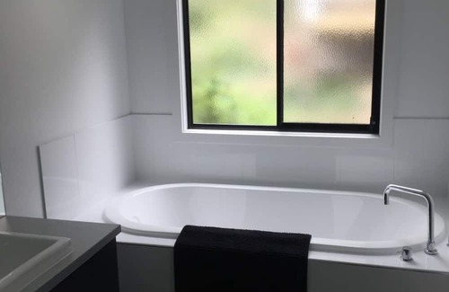 Wye River House | The Wye- gorgeous open floor plan- 3 bedroom house- 5min walk to general areas.