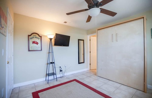 Sorrento Shores Apartment | Captains suite with swimming pool