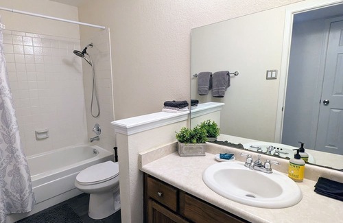 Rio Rancho House | BIG SKY with Balloon & Mountain Views - Private Home 3BD 2BA