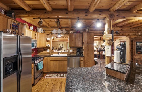Nevis Cabin | Secluded Lake Cabin with Private Ski Trails