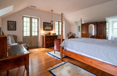 Berryville House | Caryswood: Historic Gem in VA