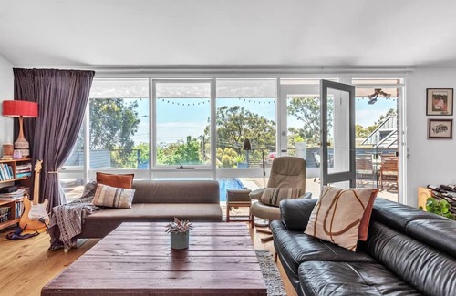 Burnside House | Natures Edge A Parkland Escape for Families