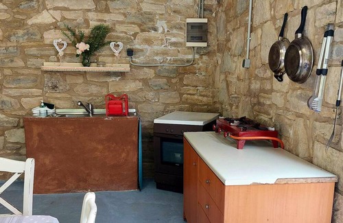 Platanias Villa | Homerez - Villa for 8 ppl. with swimming-pool, jacuzzi and garden at Κυπάρισσος