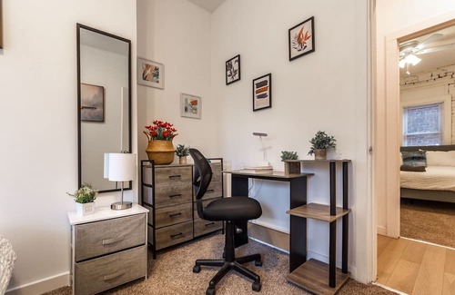 South Side Flats Apartment | 3 Bedroom 717970 by Houzlet