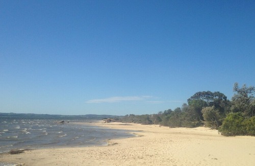 Venus Bay House | Walk to shops and beach and playground Free wifi. Netflix.