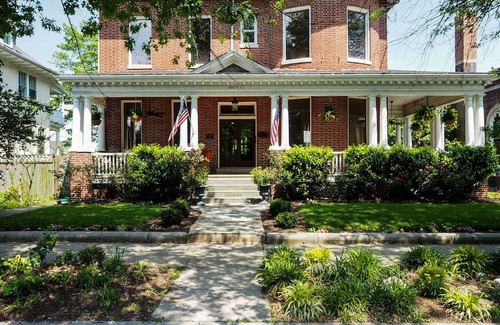 16th Street Heights House | DC Gem 10 Bedrooms/9.5 Baths! Short Stays Available Too!