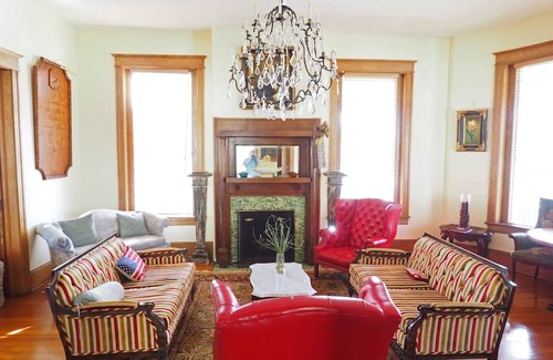 16th Street Heights House | DC Gem 10 Bedrooms/9.5 Baths! Short Stays Available Too!
