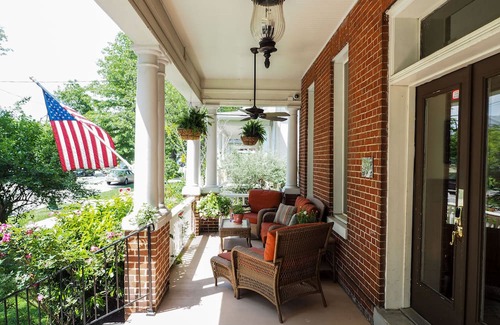 16th Street Heights House | DC Gem 10 Bedrooms/9.5 Baths! Short Stays Available Too!