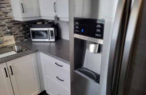 Kincardine House | Family/pet oriented home close to beaches shopping and cottage country AC Wifi