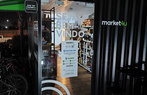 Farrapos Apartment | Areatricolor