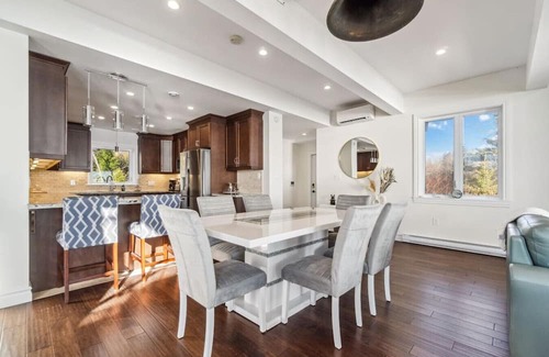 Fox Point House | Vista Del Mar 596 - Main House