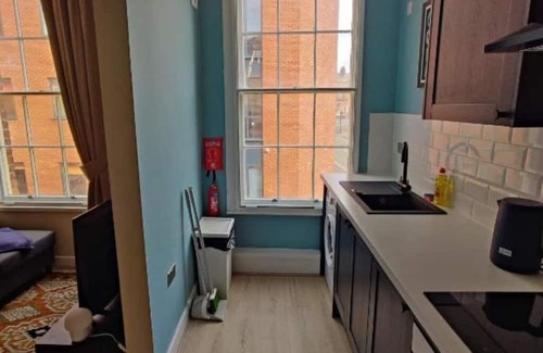 St George's Quarter Apartment | Victoria's Bright Georgian Apartment