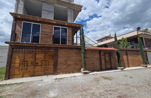 Tonanitla Apartment | Mike and Lolis Home Relax with the whole family in this accommodation