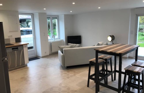 Salles-en-Toulon House | 🏡 Charming quiet house - near Civaux & Poitiers 🏡