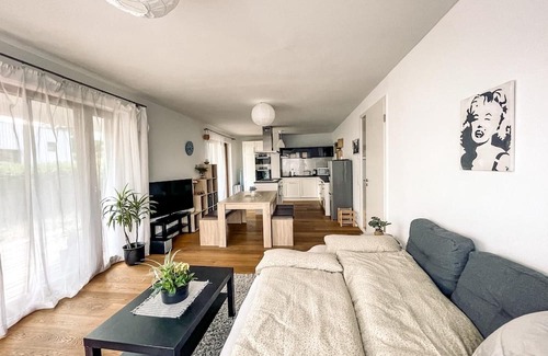 Tutzing Apartment | Beautiful apartment with terrace to feel good