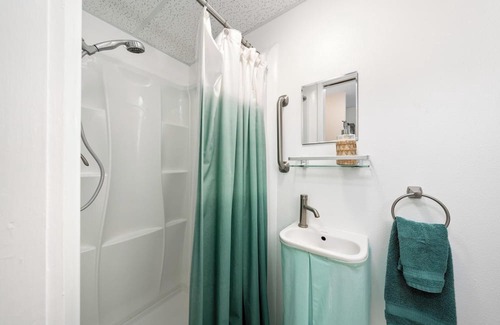 Historic Kailua Village Hotel | Studio Condo in town and across from the Ocean with a Pool