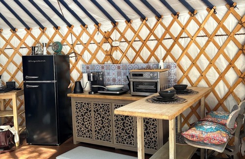 Madawaska Cabin | A Cosy Stay in an Authentic Mongolian Yurt!